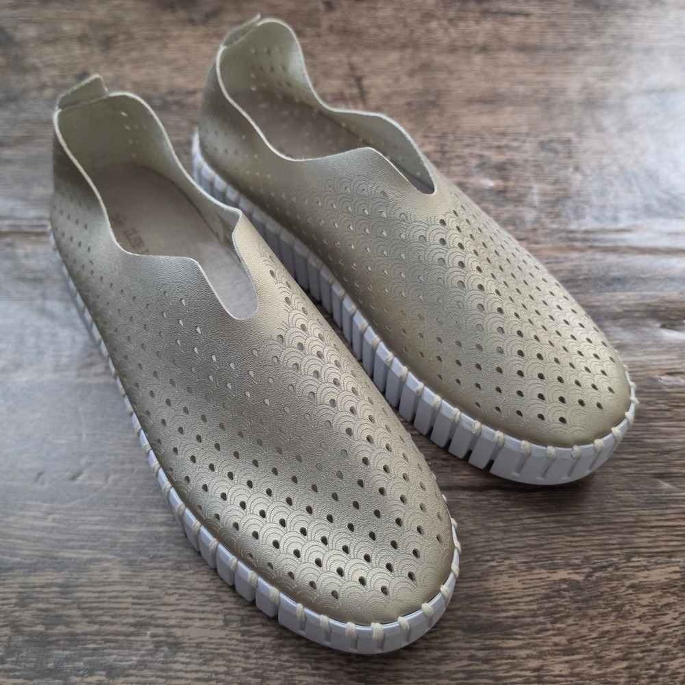 ILSE JACOBSEN Tulip Flat Women 38 Gold Metallic Laser Cut Perforated Slip On
